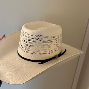 Brand new Cody Johnson straw hat